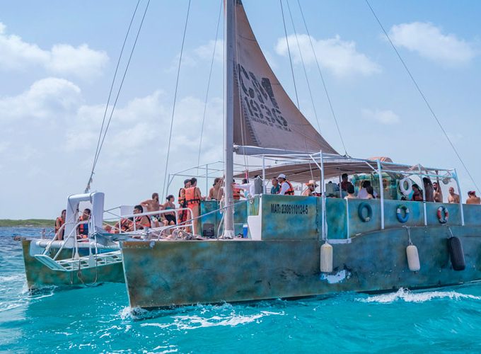 Tour Catamaran Sail y Esnórquel en Costa Maya
